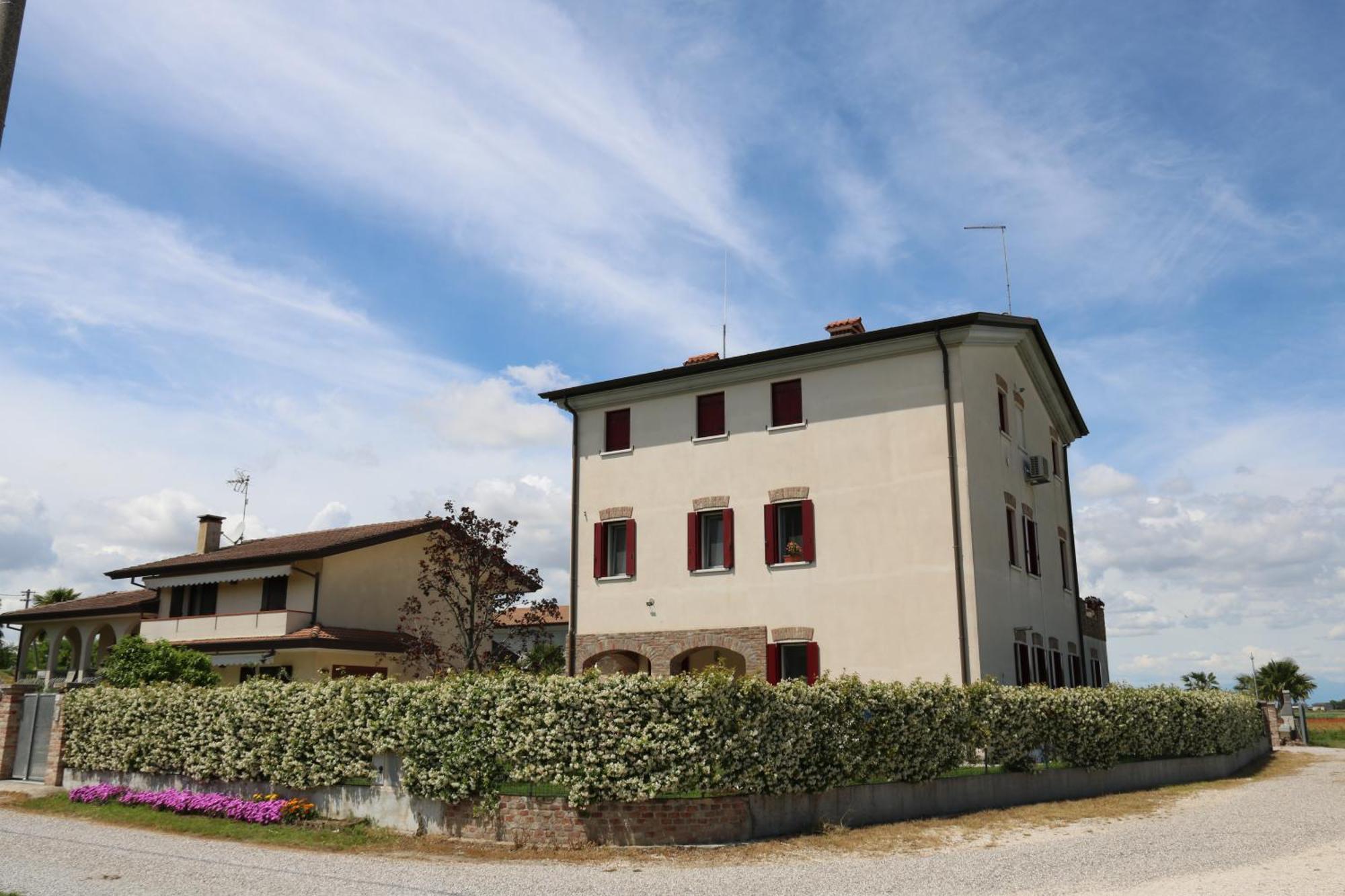 Casa Al Piave - Appartamento A 5 Km Dal Mare Eraclea Екстериор снимка